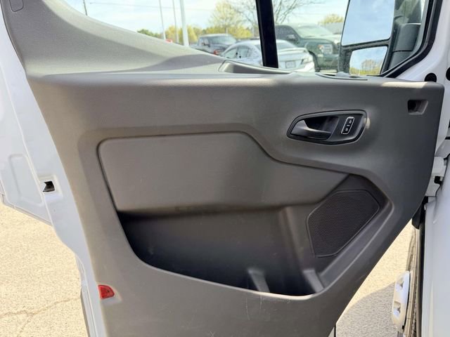 Used 2023 Ford Transit 250 Low Roof AWD image 16