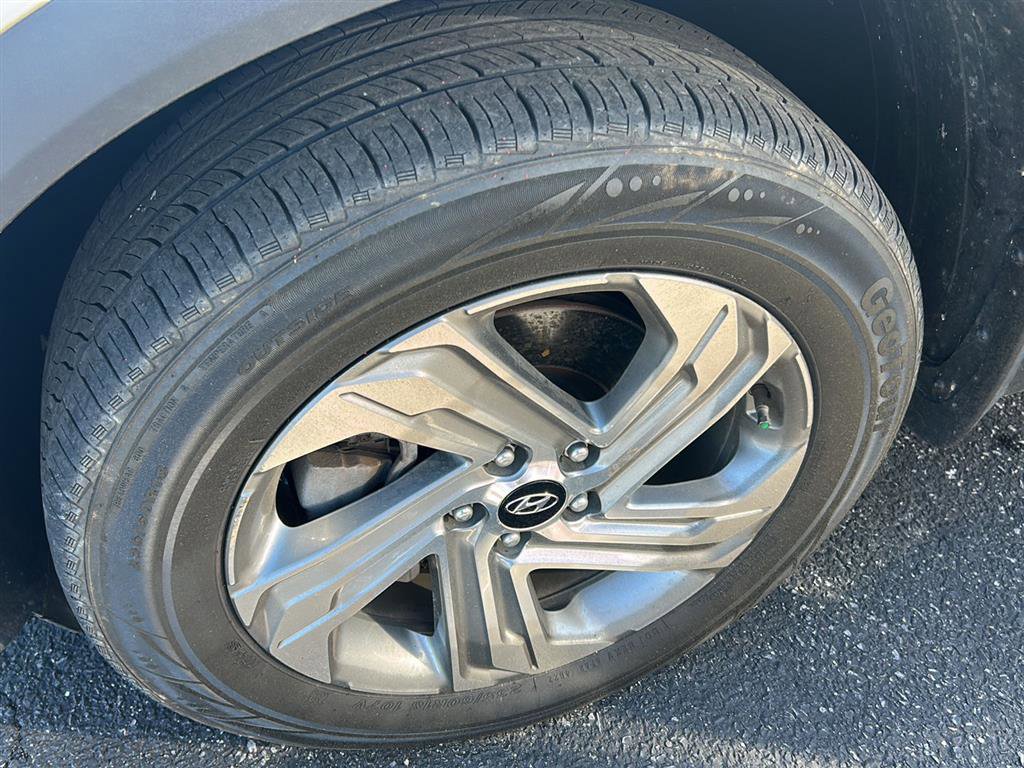 Certified 2022 Hyundai Santa Fe SEL AWD/4WD image 2