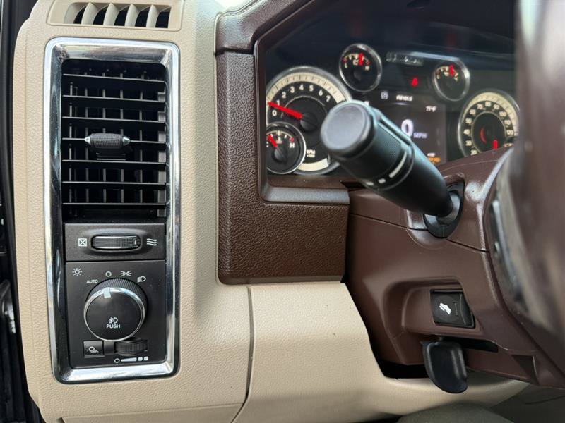 Used 2016 RAM 1500 Laramie w/ Convenience Group AWD/4WD image 33