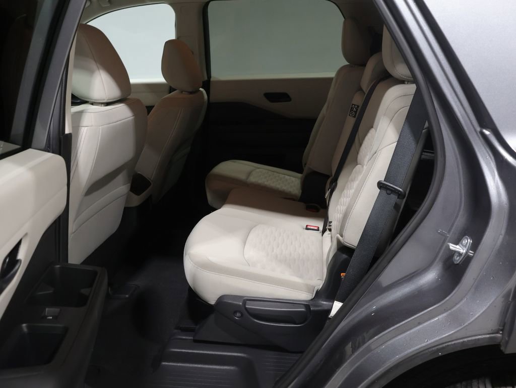 Used 2023 Nissan Pathfinder SV w/ Cargo Package AWD/4WD image 16