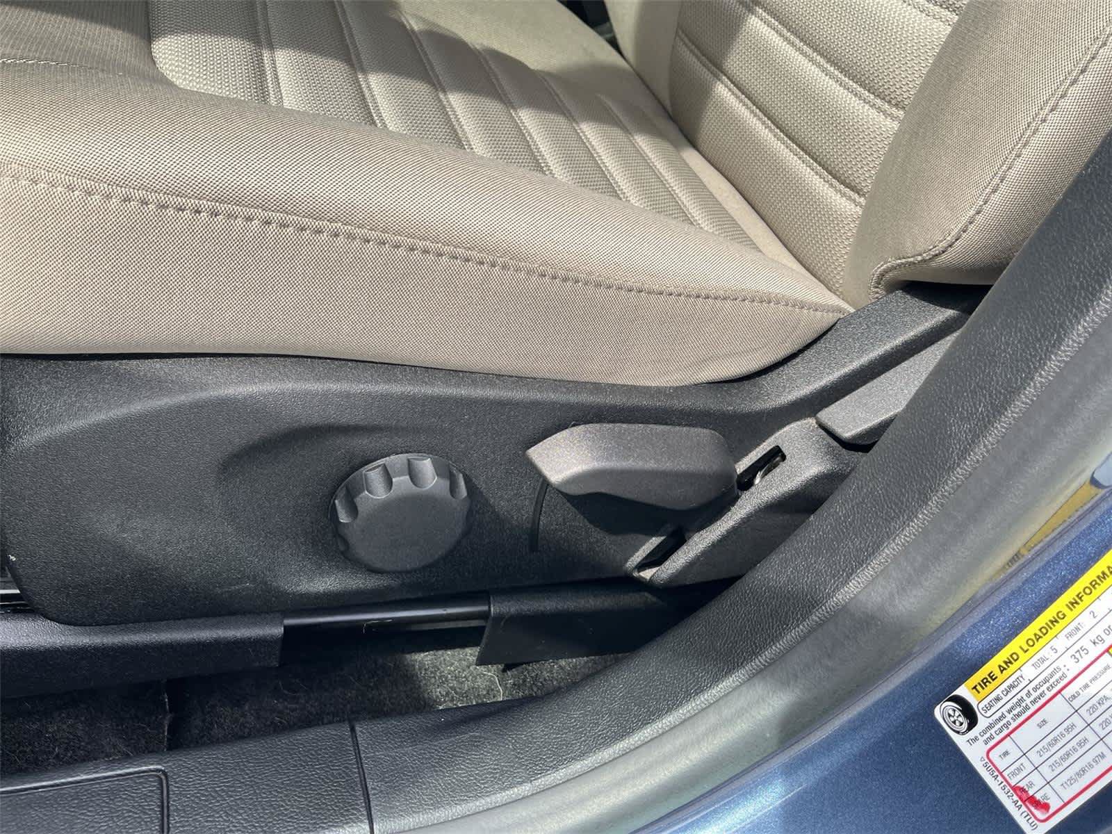 Used 2018 Ford Fusion S FWD image 15