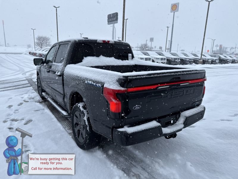 Used 2023 Ford F150 Lightning Lariat image 3