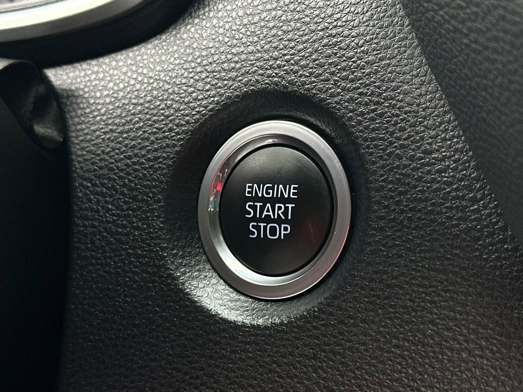 Used 2020 Toyota Corolla SE FWD image 28