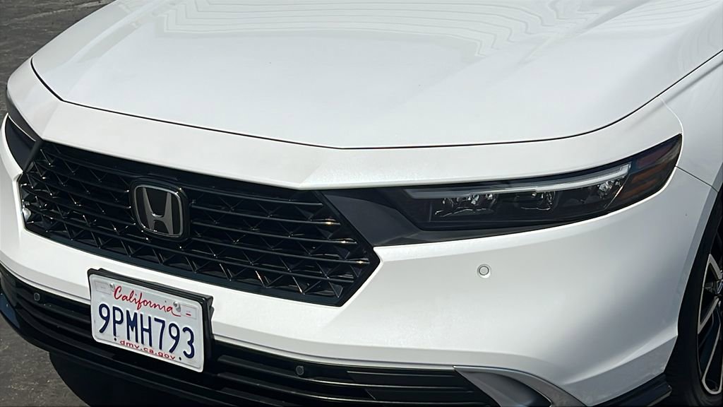 Used 2025 Honda Accord Touring image 4