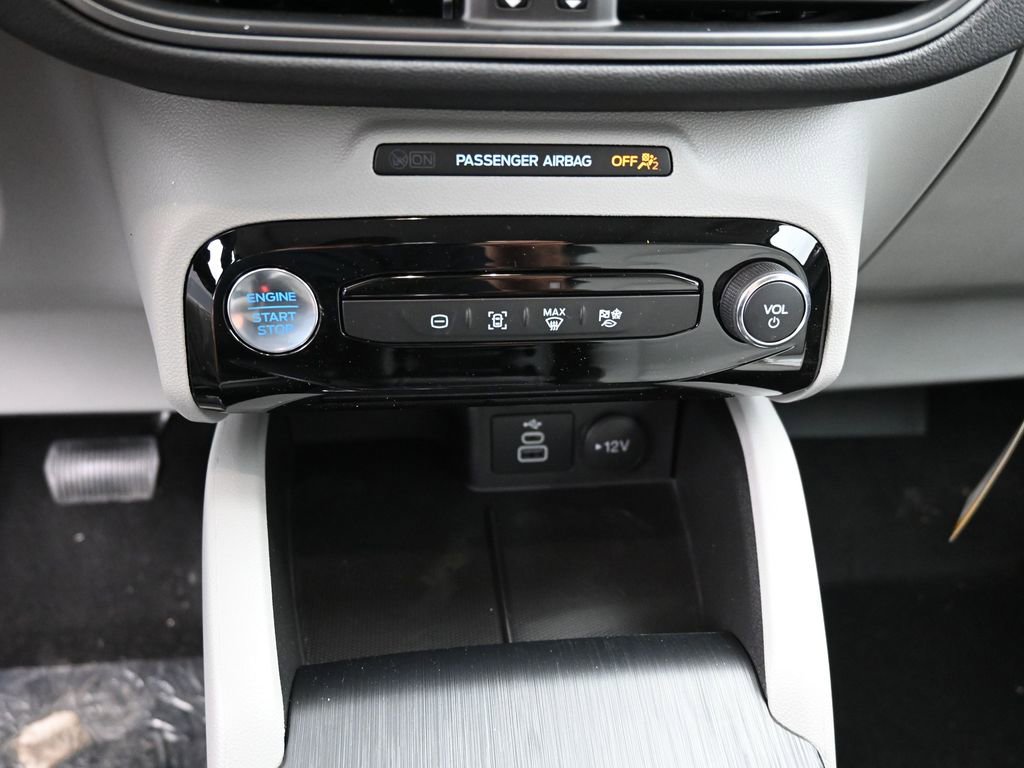 New 2025 Ford Escape SE image 25