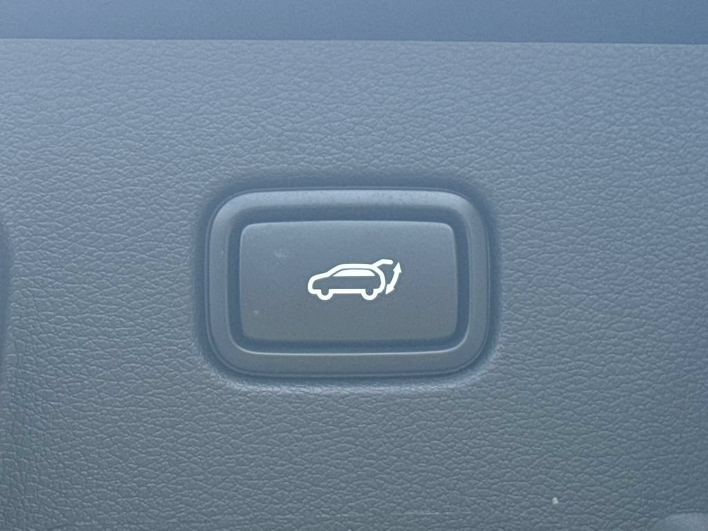 Used 2026 Kia Sportage EX w/ EX Panorama Roof Package FWD image 19