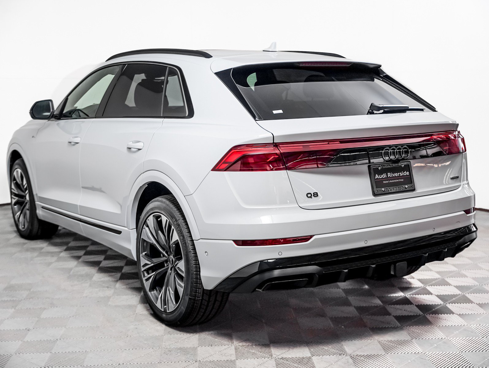 New 2026 Audi Q8 Prestige AWD/4WD image 2