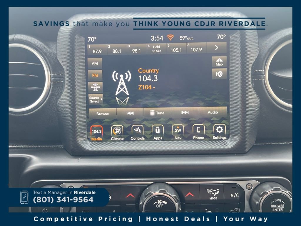 Used 2023 Jeep Wrangler Unlimited Sahara w/ Cold Weather Group image 18