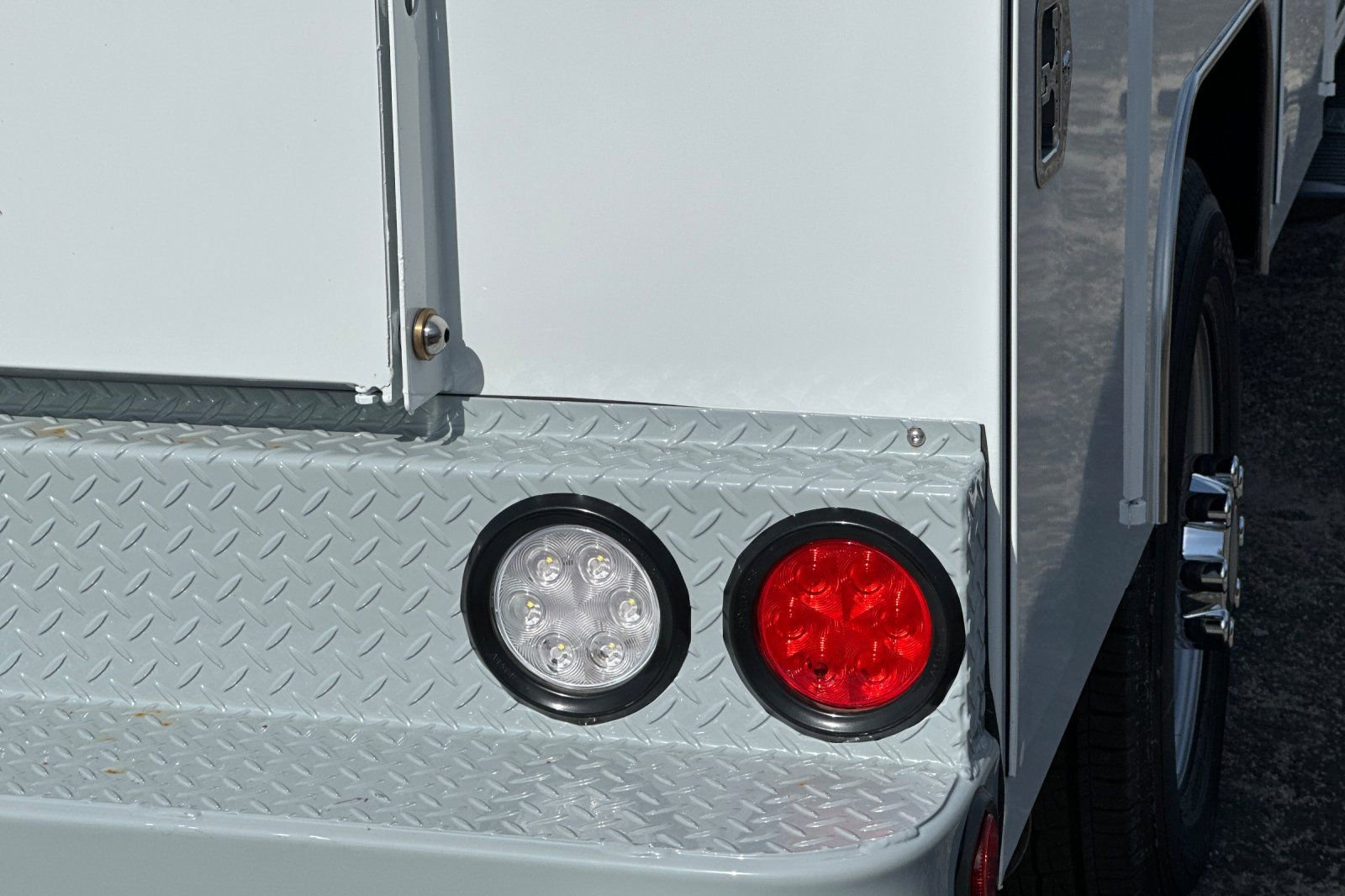 New 2025 Ford F350 XL w/ XL Chrome Package image 23