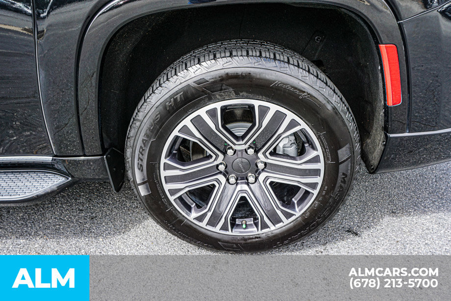 Used 2023 Jeep Wagoneer L Series II AWD/4WD image 16