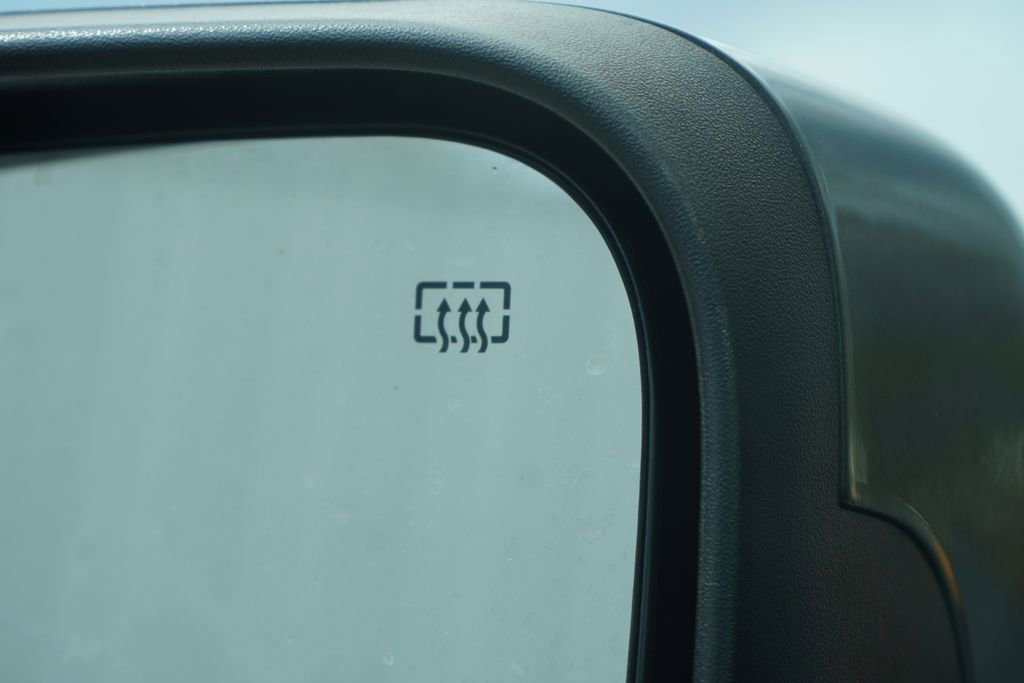 Used 2018 Dodge Durango SXT w/ Quick Order Package 2BB AWD/4WD image 36