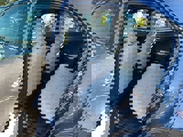 Used 2024 Lexus UX 250h F Sport image 28