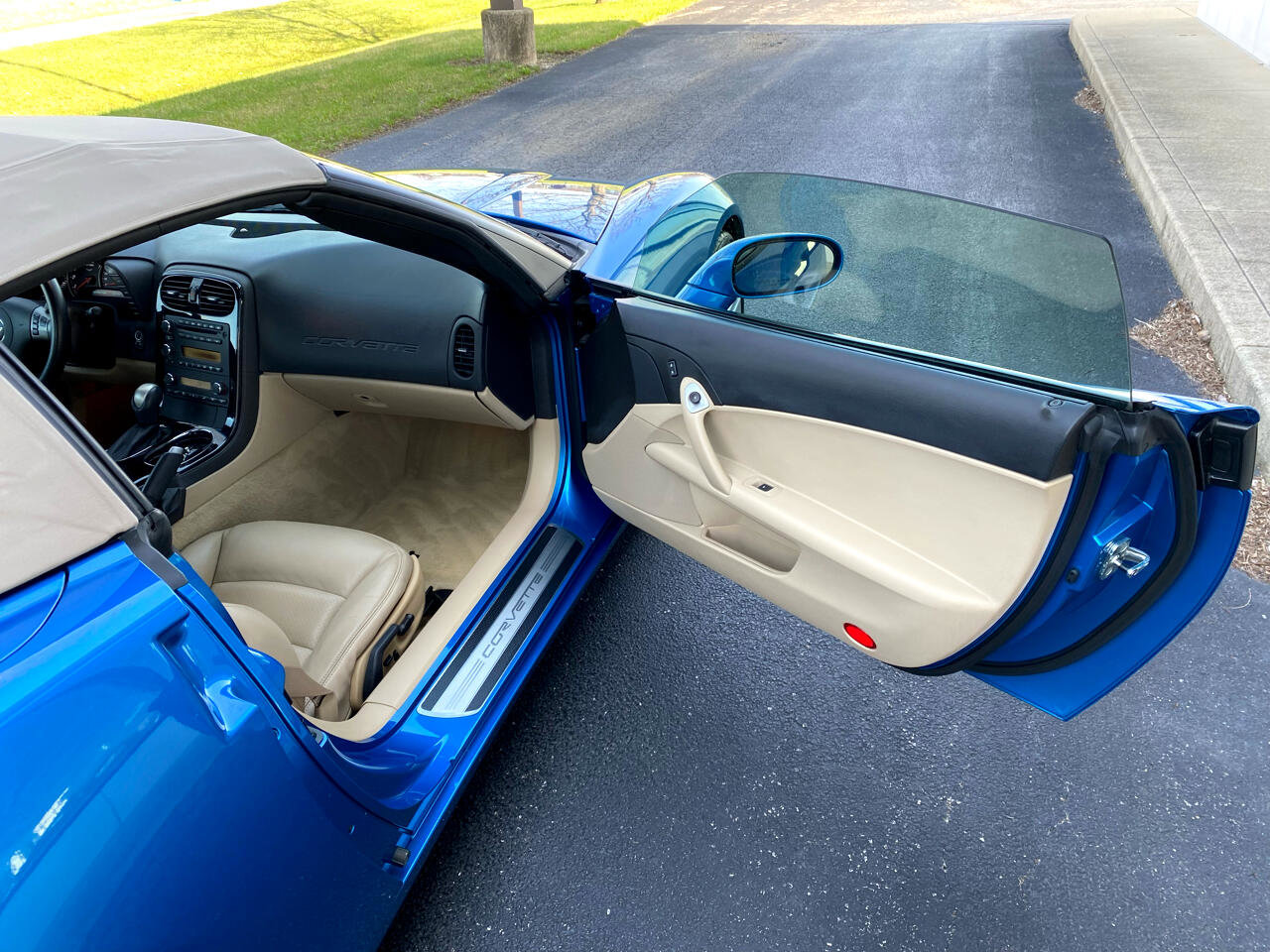 Used 2009 Chevrolet Corvette Convertible w/ Preferred Equipment Group image 26