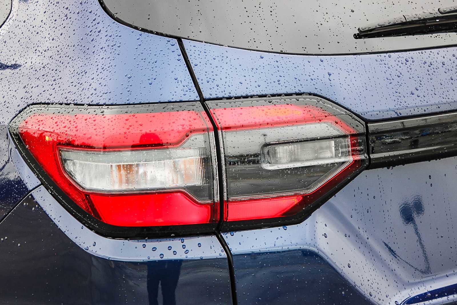 Certified 2025 Honda Pilot Touring image 4