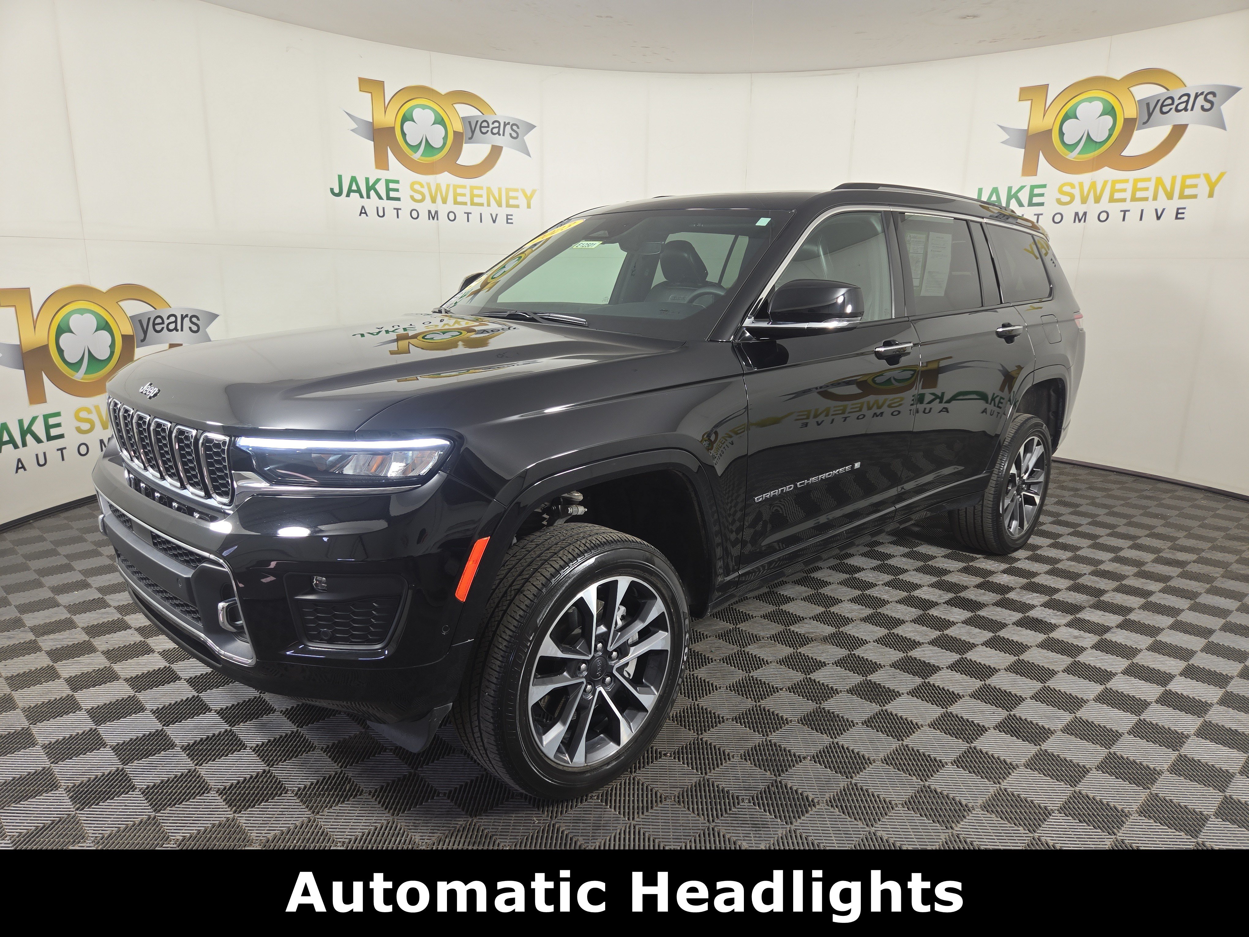 Used 2023 Jeep Grand Cherokee L Overland AWD/4WD image 4