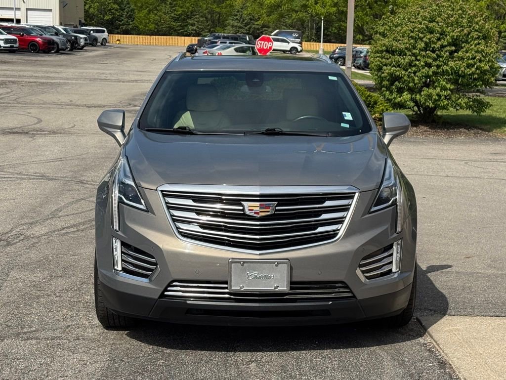 Used 2017 Cadillac XT5 Luxury w/ Driver Awareness Package AWD/4WD image 8