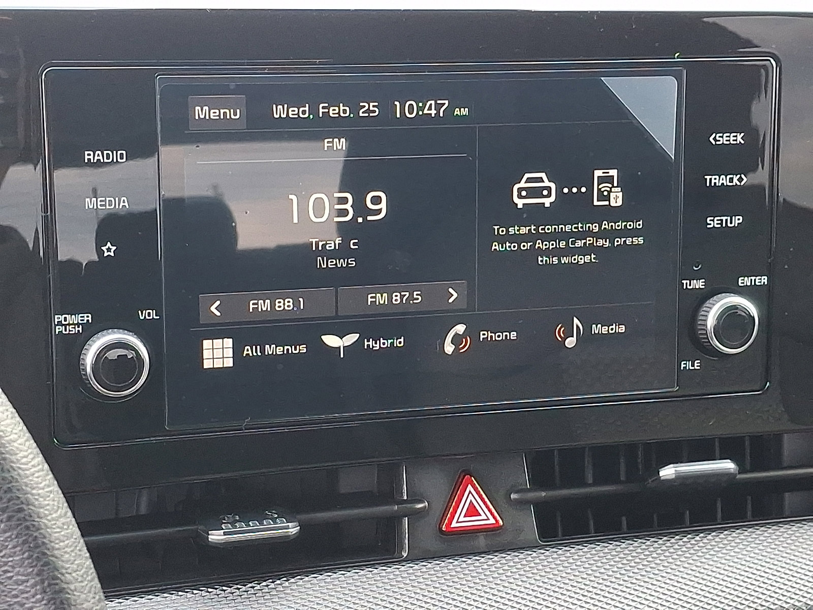 Used 2025 Kia Sportage LX image 16