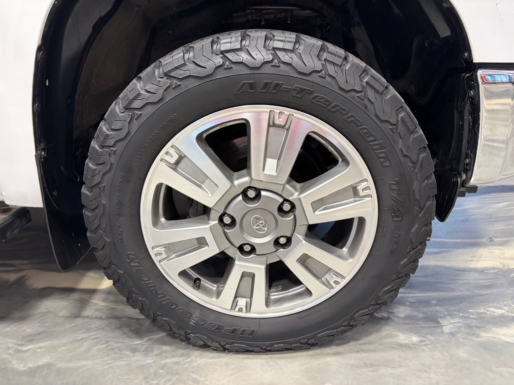 Used 2021 Toyota Tundra SR5 AWD/4WD image 27