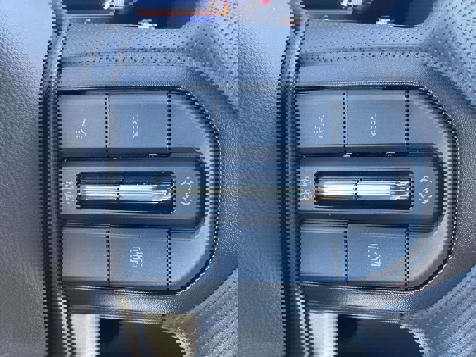 Used 2026 Chevrolet Colorado W/T w/ WT Custom Package image 19