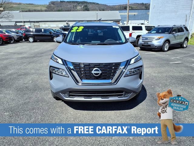 Used 2023 Nissan Rogue SL image 2