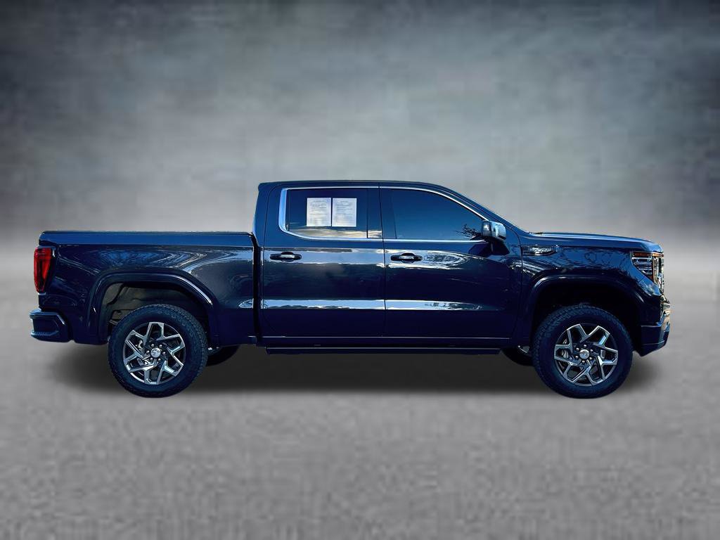 Used 2026 GMC Sierra 1500 SLT AWD/4WD image 4