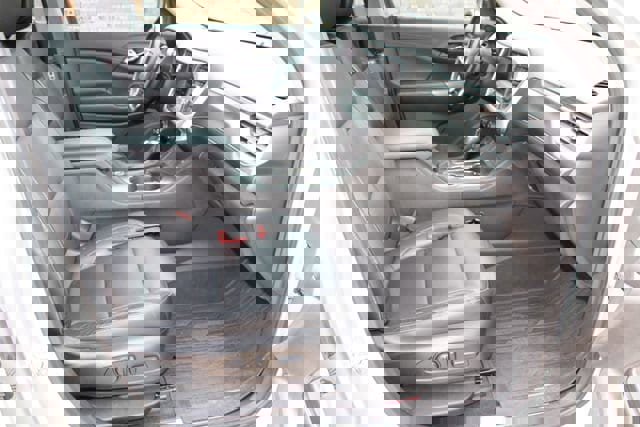 Used 2019 GMC Acadia SLT image 18