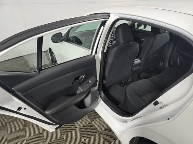 Used 2024 Nissan Sentra SV image 16