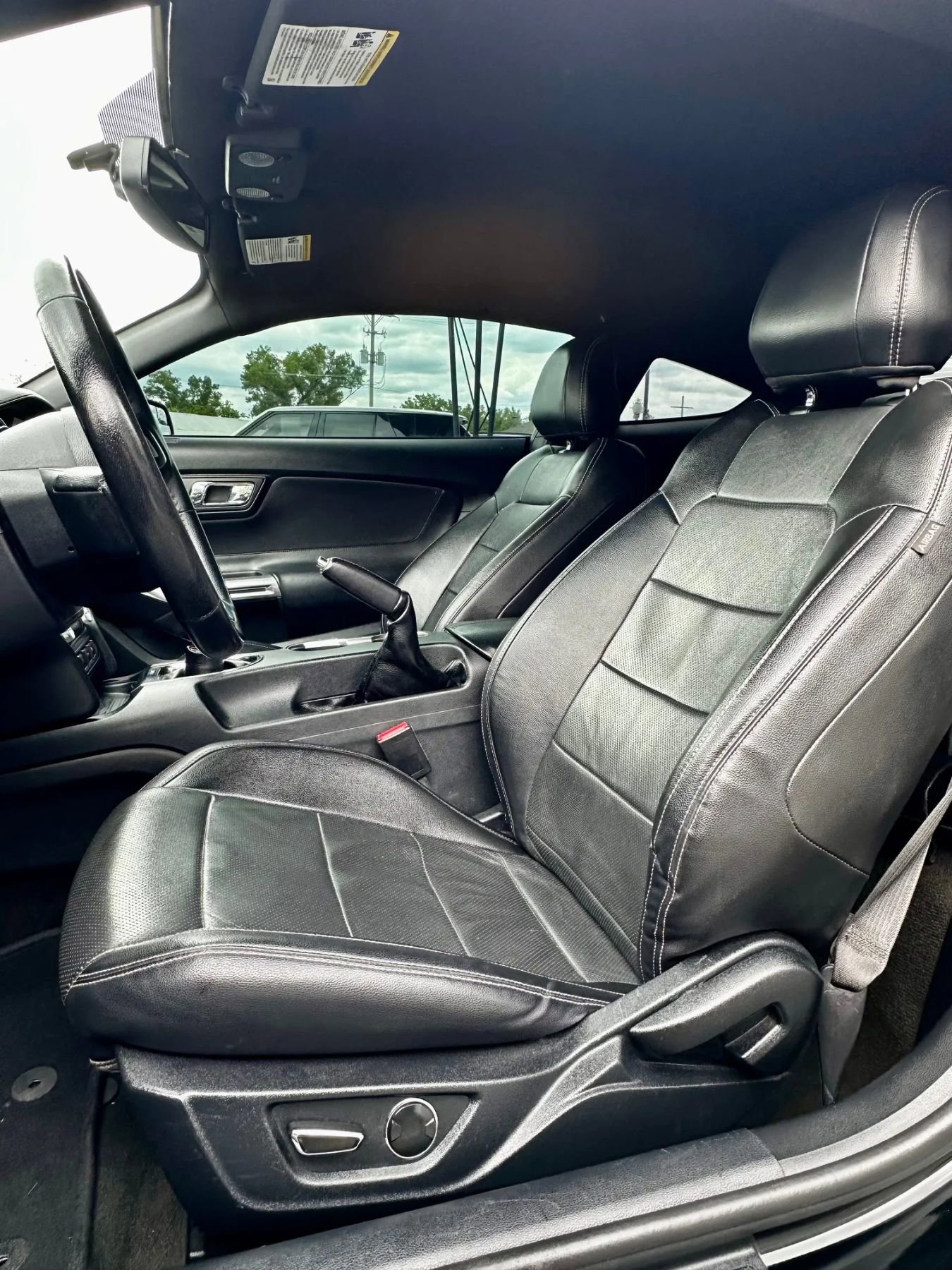 Used 2016 Ford Mustang GT RWD image 7