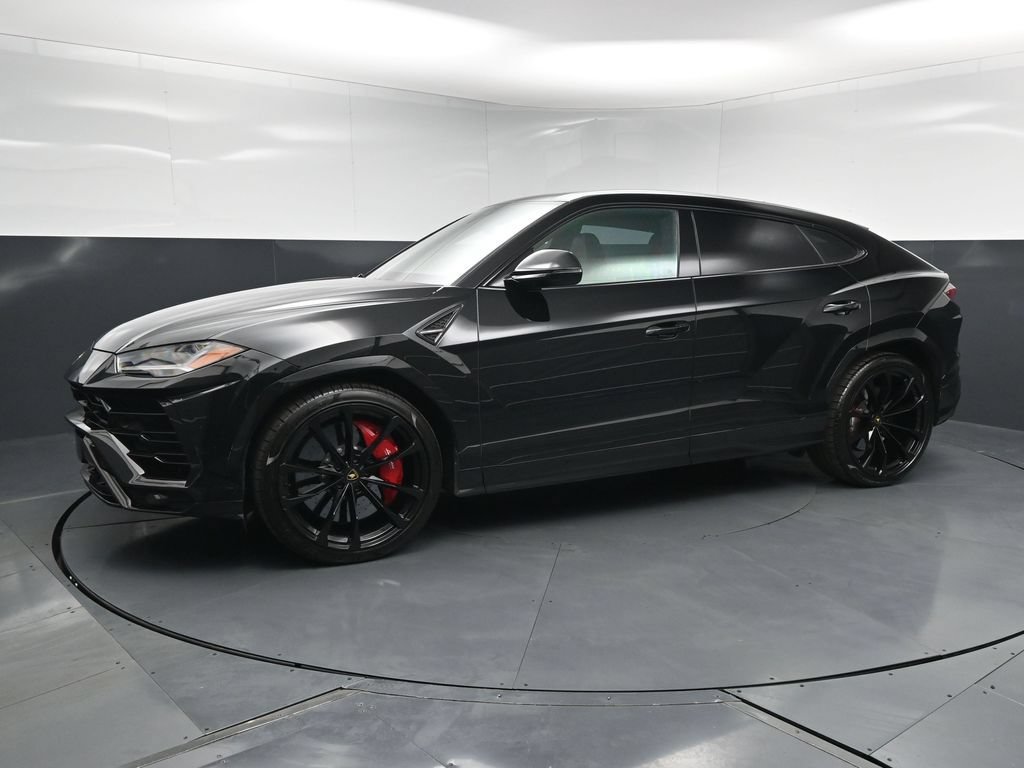 Used 2022 Lamborghini Urus AWD/4WD image 1