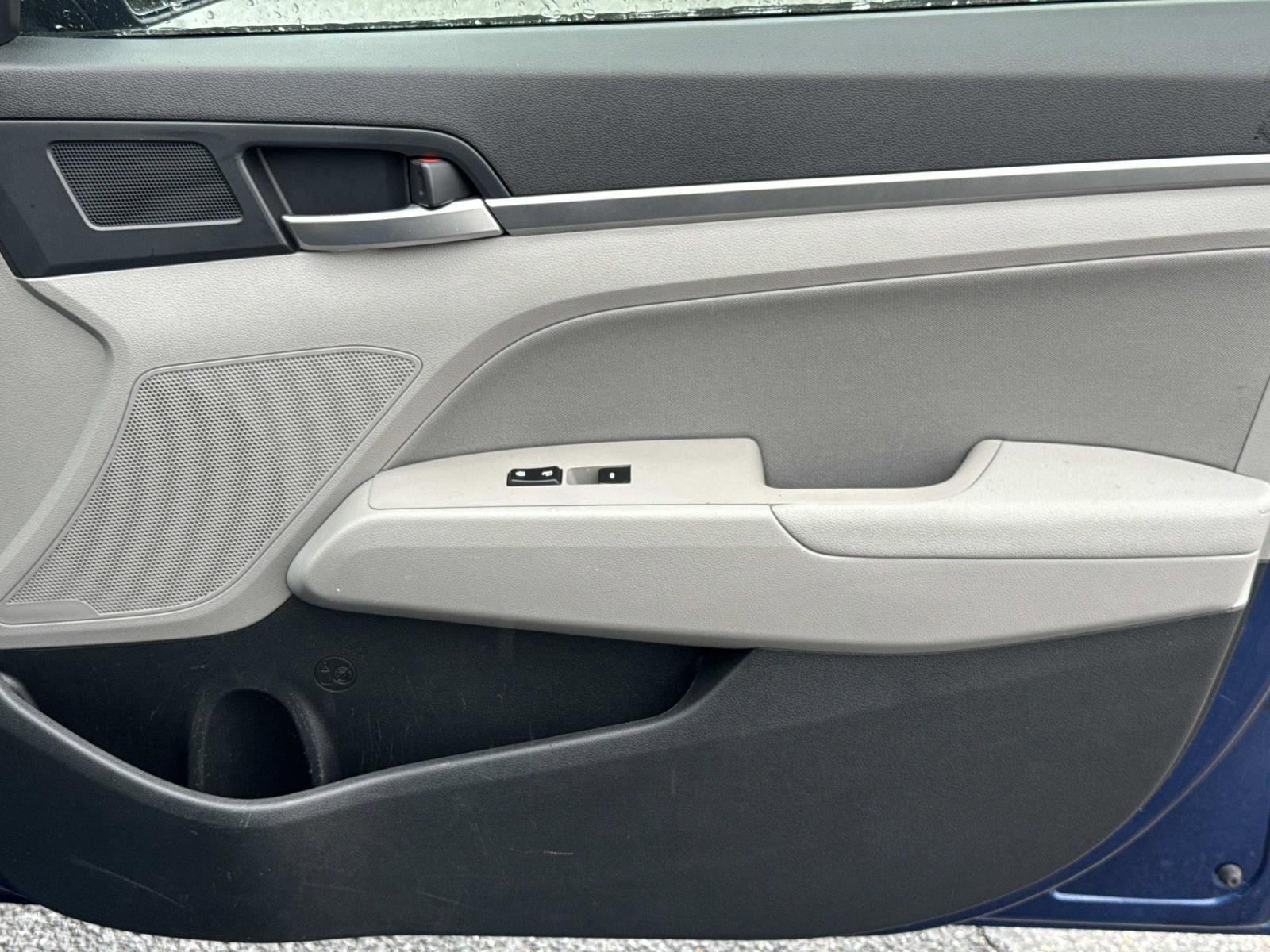 Used 2020 Hyundai Elantra Value Edition w/ Cargo Package (C1) image 19