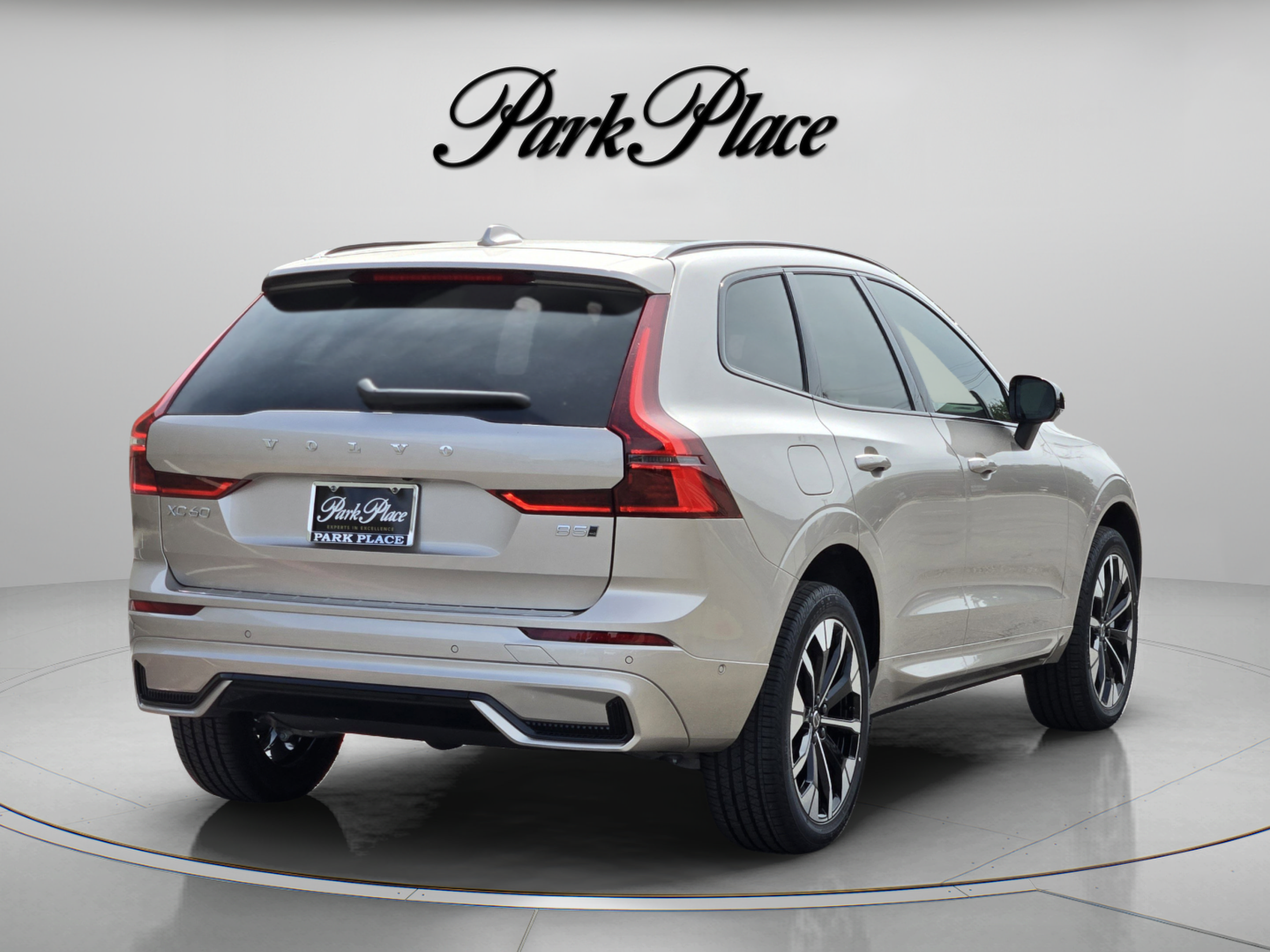 Used 2026 Volvo XC60 B5 Plus w/ Protection Package Premier AWD/4WD image 6