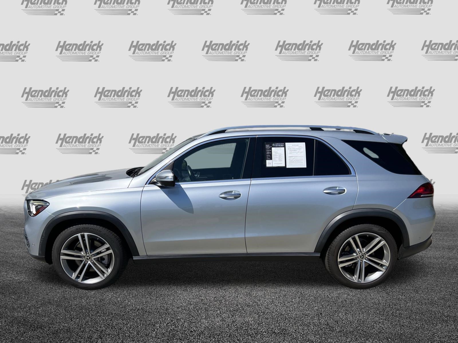Certified 2022 Mercedes-Benz GLE 450 4MATIC w/ Premium Package image 6