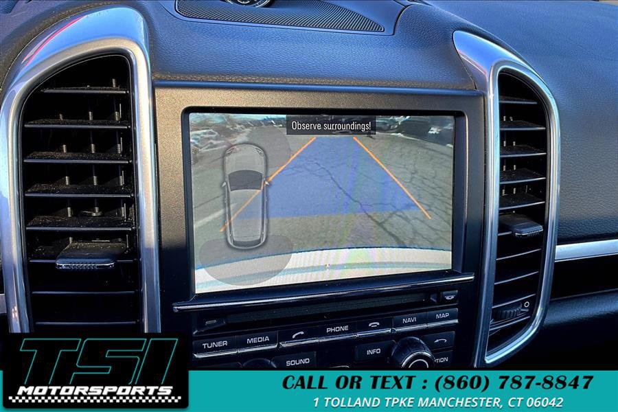 Used 2014 Porsche Cayenne Platinum Edition image 21