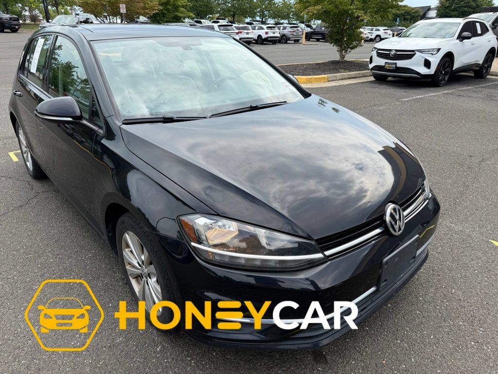 Used 2020 Volkswagen Golf 4-Door FWD image 1