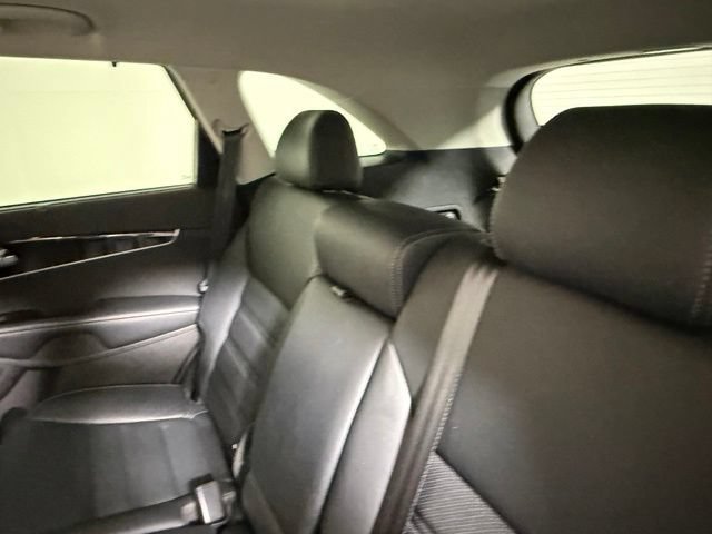 Used 2017 Kia Sorento EX FWD image 39