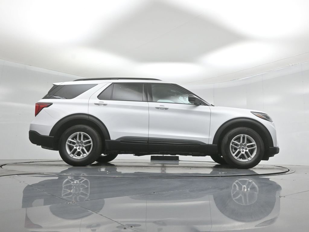 New 2026 Ford Explorer Active w/ Active Comfort Package RWD image 47