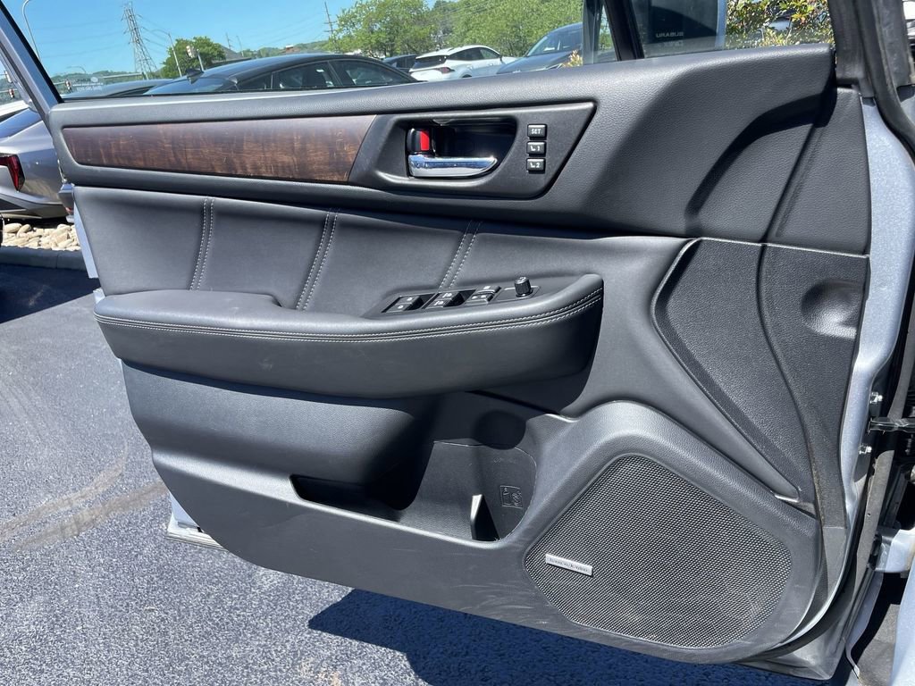 Used 2018 Subaru Outback 2.5i Limited AWD/4WD image 21