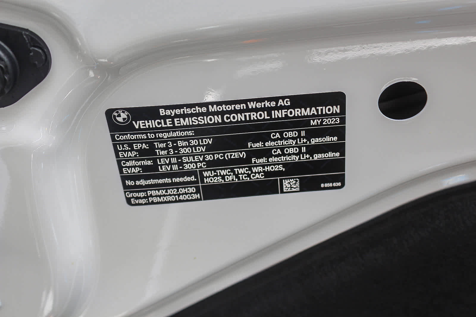 Certified 2023 BMW 530e w/ Convenience Package image 27