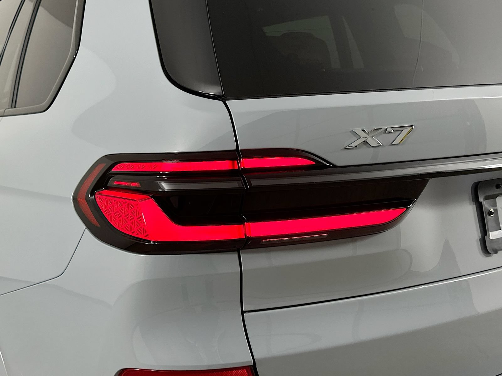 New 2027 BMW X7 xDrive40i w/ Executive Package AWD/4WD image 12