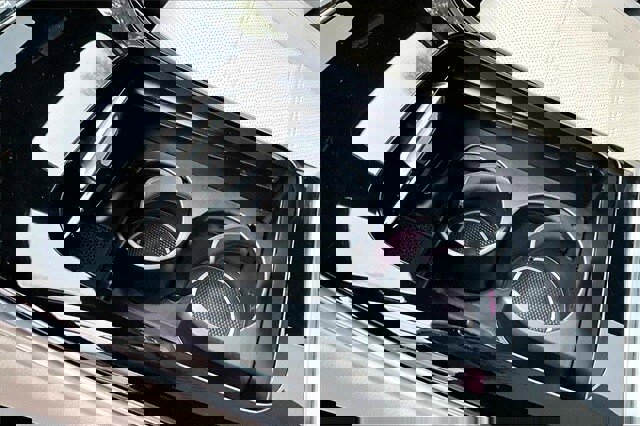 Used 2025 Mercedes-Benz GLC 300 300 image 21