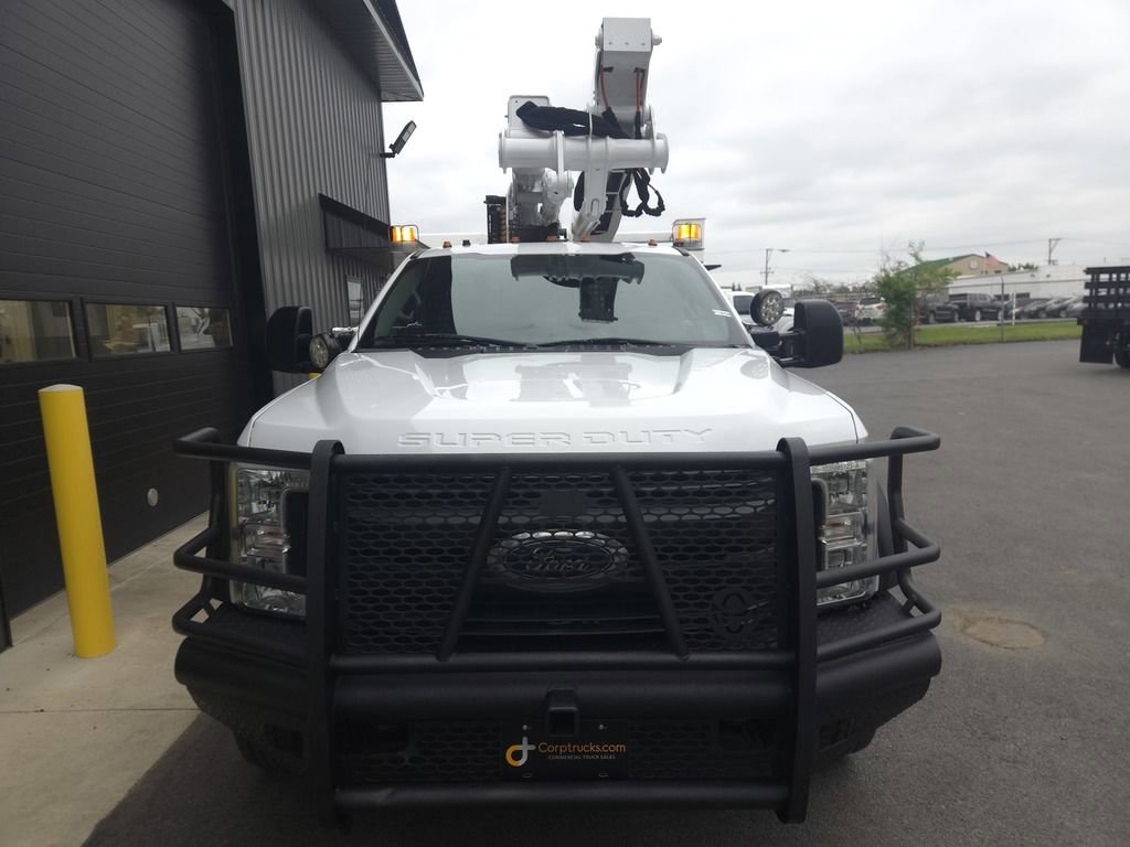 Used 2017 Ford F550 image 6