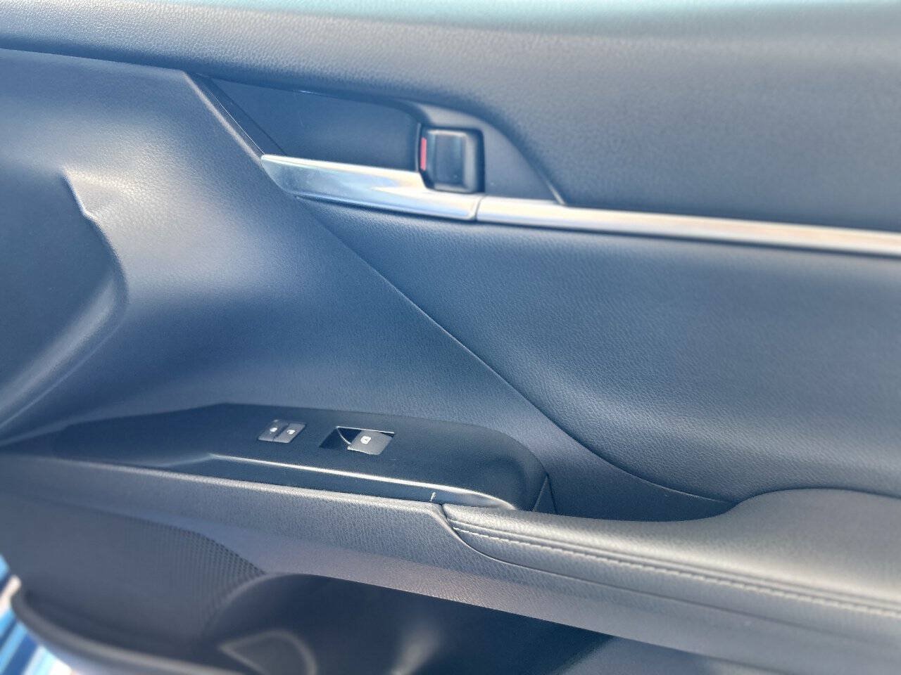 Used 2019 Toyota Camry XSE w/ Navigation Package FWD image 55