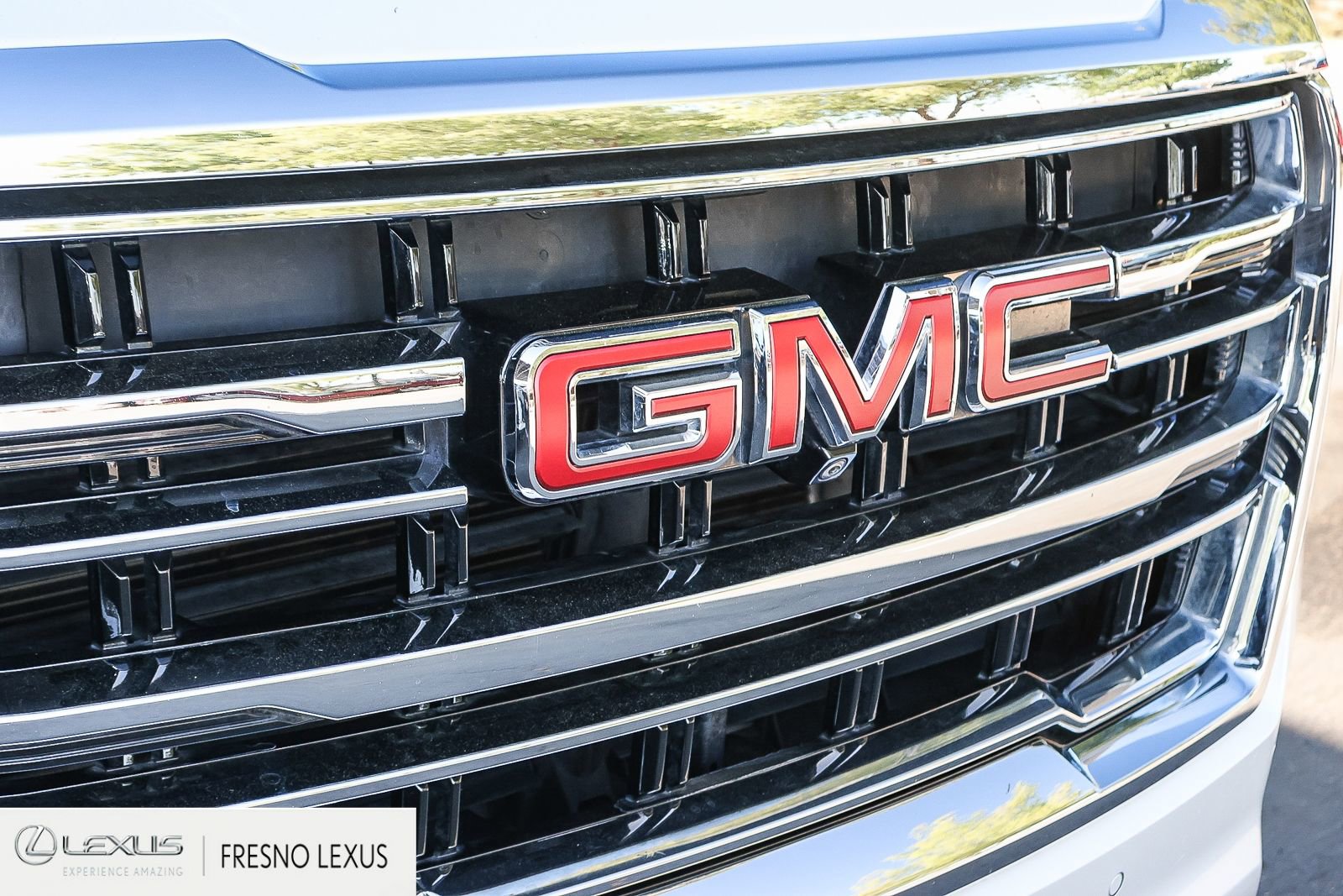 Used 2021 GMC Yukon XL SLT w/ SLT Luxury Plus Package image 11