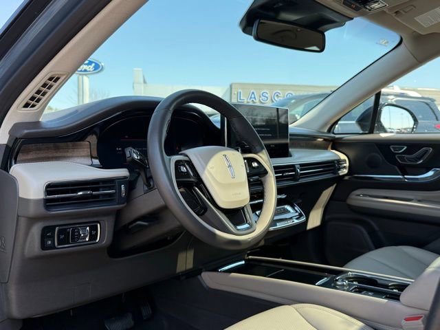 Used 2024 Lincoln Corsair Grand Touring image 12