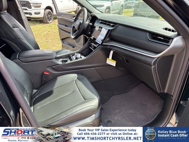 New 2026 Jeep Grand Cherokee Limited w/ Limited Altitude Package AWD/4WD image 28