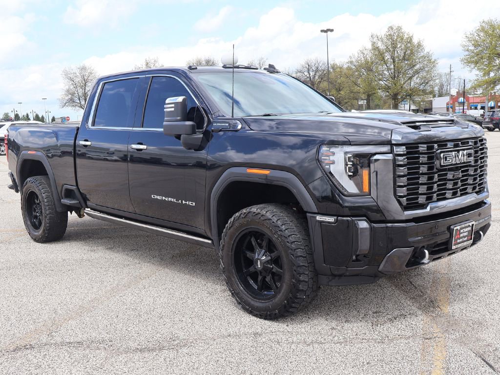 Used 2024 GMC Sierra 3500 Denali Ultimate AWD/4WD image 56