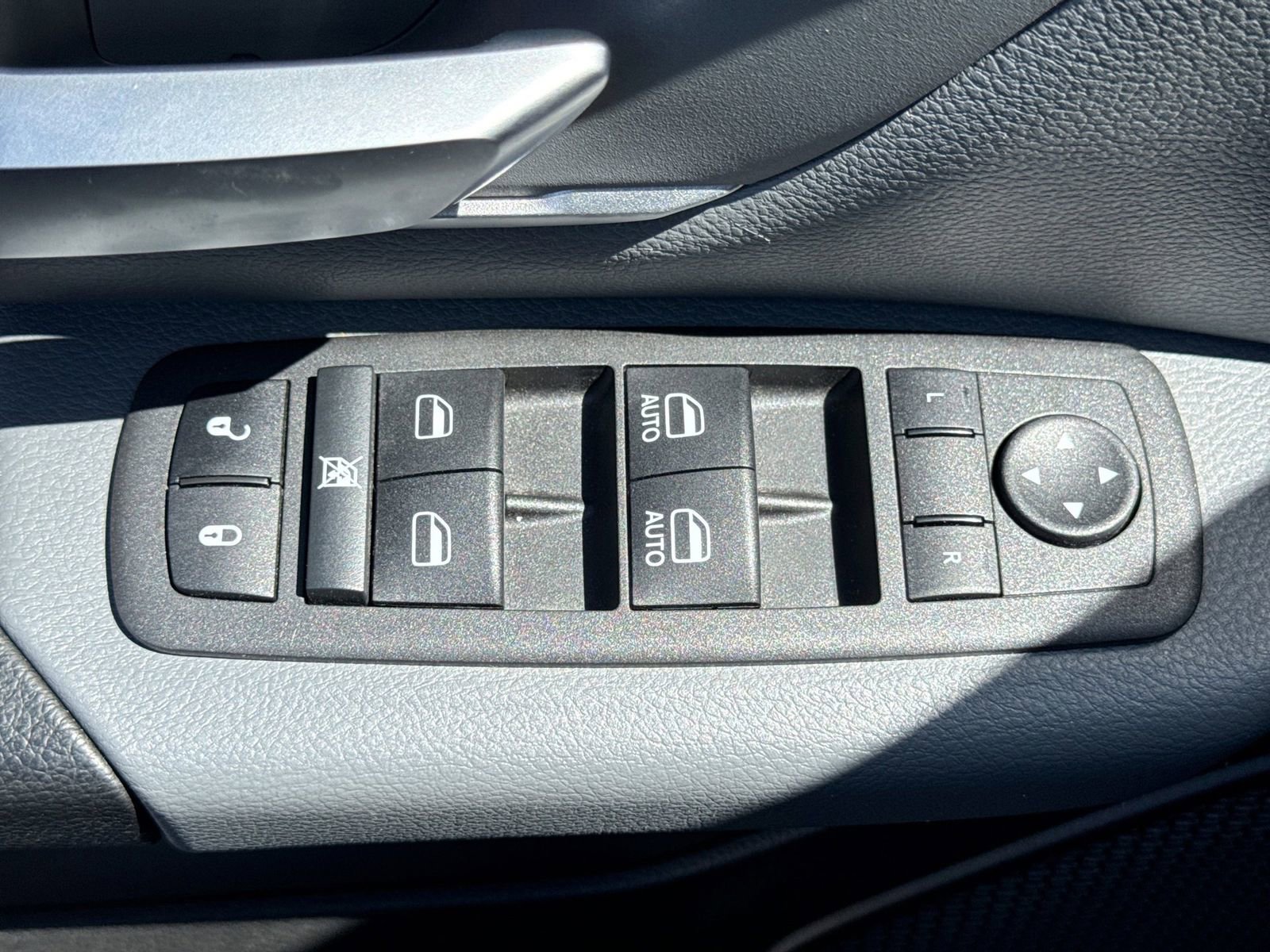 Used 2022 RAM 1500 Big Horn AWD/4WD image 19