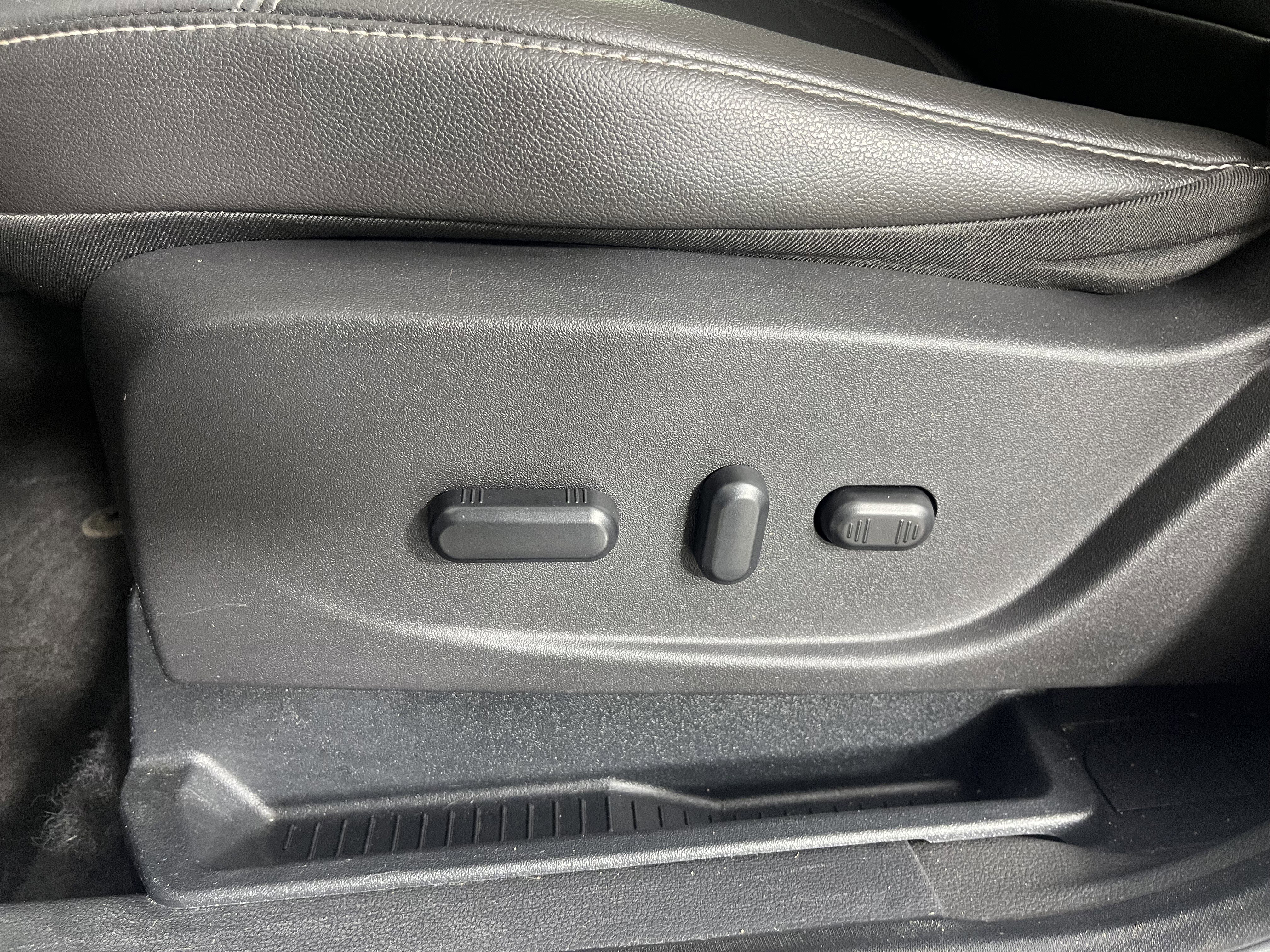 Used 2016 Ford Escape Titanium w/ Equipment Group 301A image 20