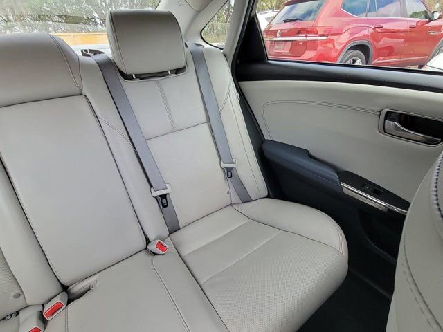 Used 2013 Toyota Avalon Limited image 6