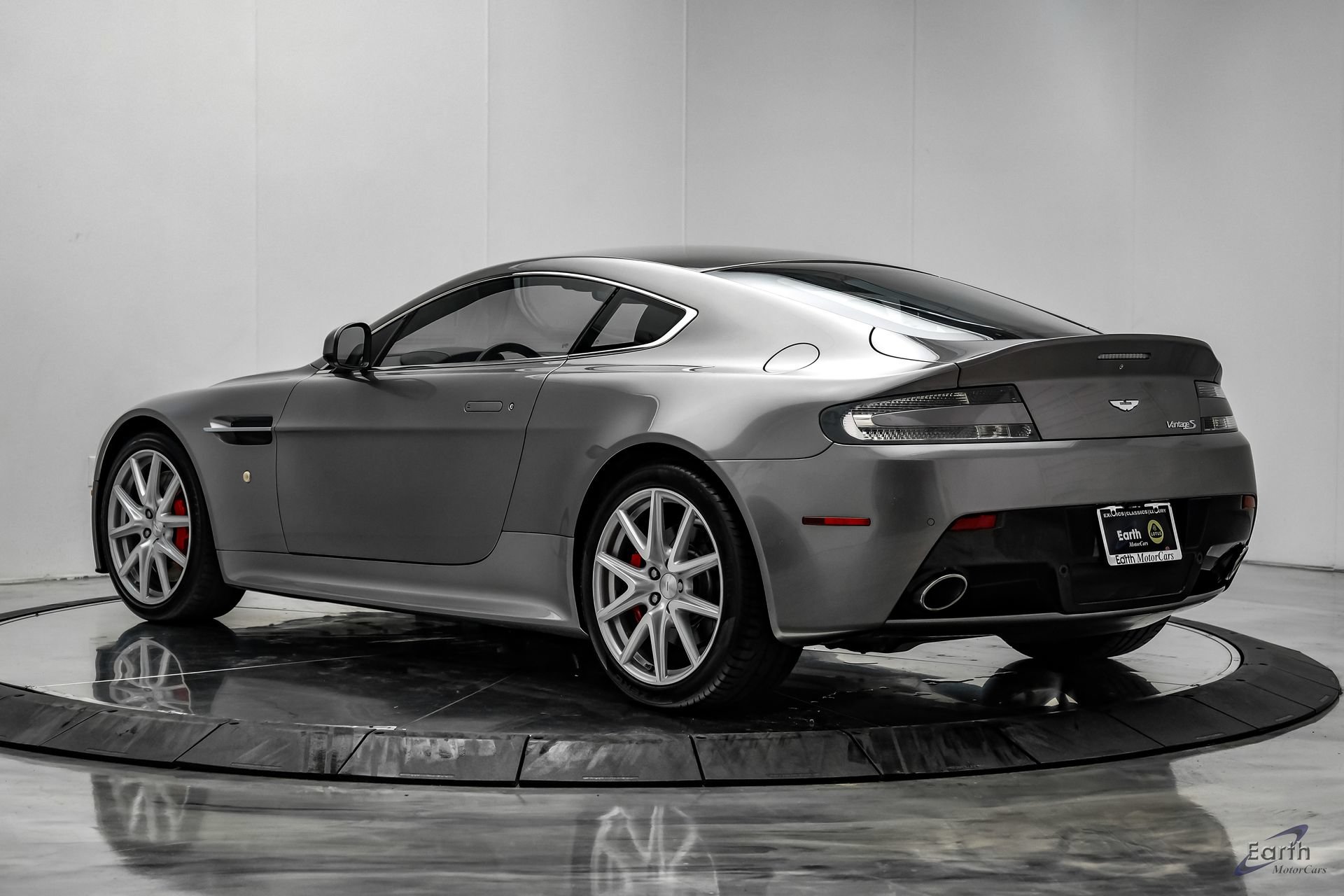 Used 2014 Aston Martin V8 Vantage S RWD image 10